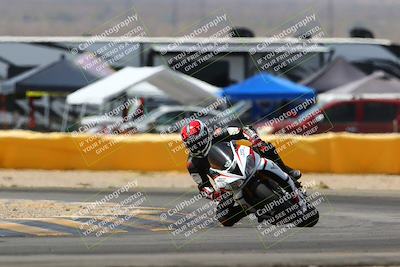 media/Apr-09-2022-SoCal Trackdays (Sat) [[c9e19a26ab]]/Turn 2 (1140am)/